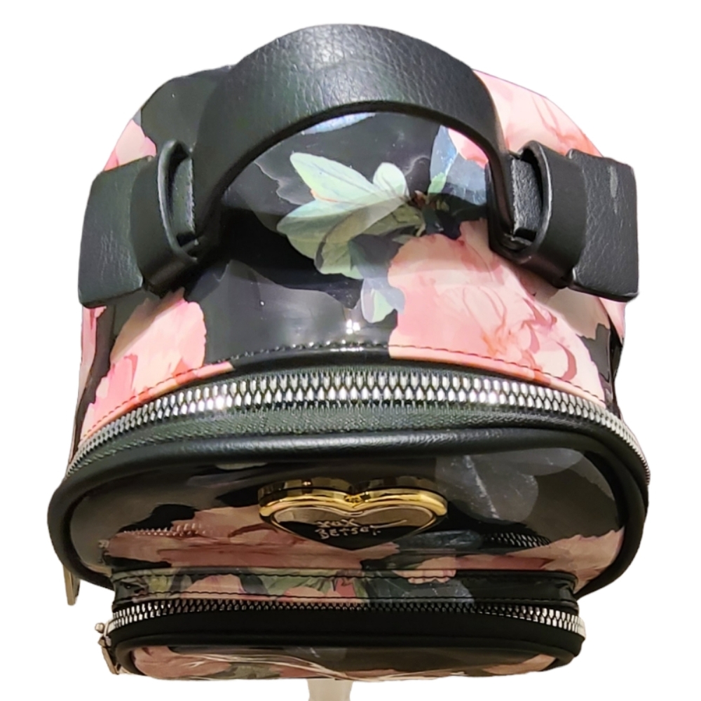 Betsey Johnson Travel Back Pack - Picture 7 of 16
